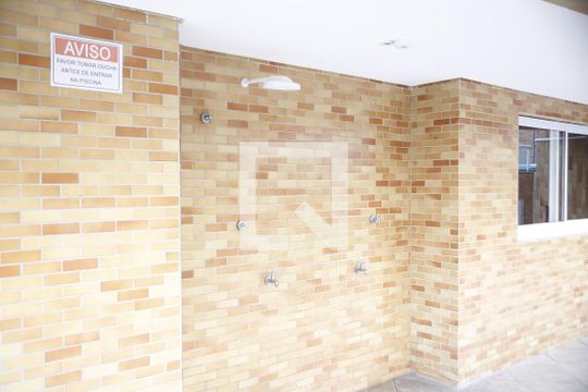 Ducha de apartamento para alugar com 1 quarto, 50m² em Canto do Forte, Praia Grande