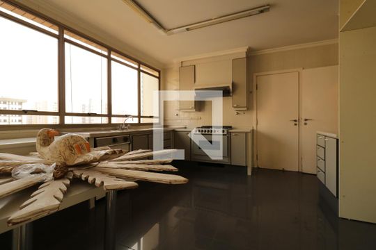 Cozinha de apartamento à venda com 4 quartos, 245m² em Vila Gilda, Santo André