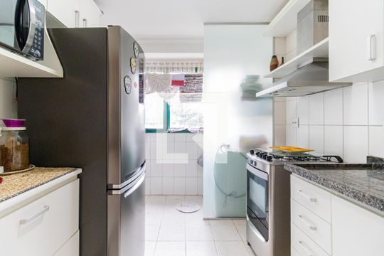 Cozinha de apartamento à venda com 3 quartos, 70m² em Interlagos, São Paulo