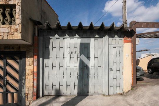 Fachada de casa para alugar com 2 quartos, 70m² em Jardim Tiete, São Paulo