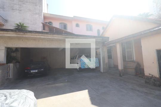 Garagem de casa à venda com 4 quartos, 705m² em Santa Teresinha, São Paulo
