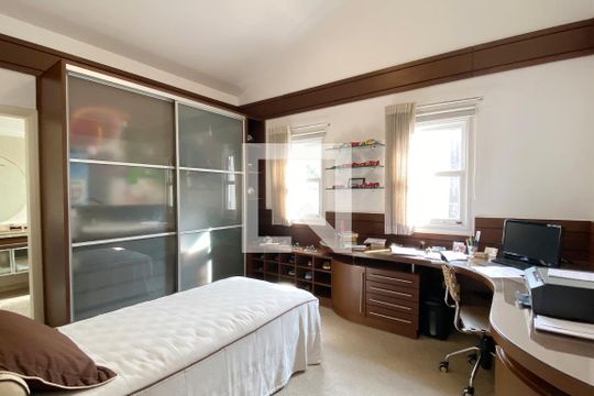 Suíte 1 de casa de condomínio para alugar com 4 quartos, 560m² em Alphaville Residencial Zero, Barueri