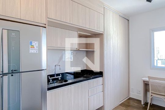 Cozinha de kitnet/studio à venda com 1 quarto, 21m² em Belenzinho, São Paulo