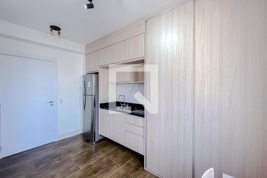 Sala/Quarto de kitnet/studio à venda com 1 quarto, 21m² em Belenzinho, São Paulo