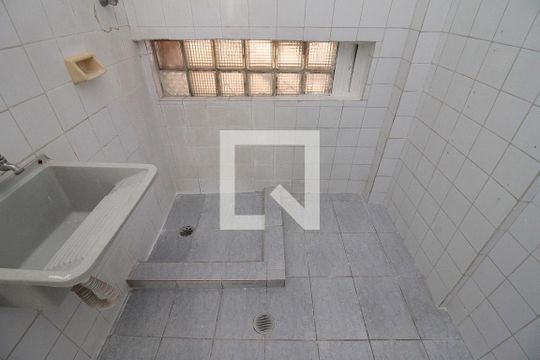 Banheiro de kitnet/studio à venda com 0 quarto, 50m² em Campos Elíseos, São Paulo