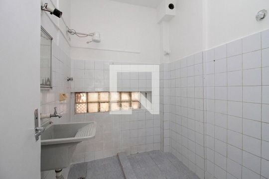Banheiro de kitnet/studio à venda com 0 quarto, 50m² em Campos Elíseos, São Paulo