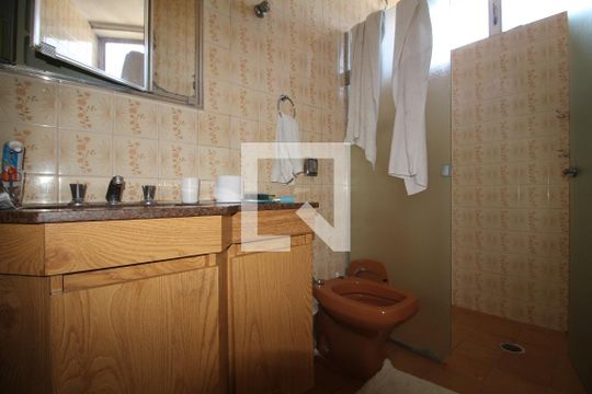 Banheiro da Suíte de casa à venda com 3 quartos, 229m² em Penha de França, São Paulo