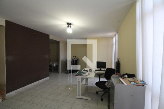 Casa à venda com 3 quartos, 229m² em Penha de França, São Paulo