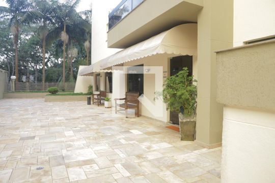 Área comum de apartamento à venda com 4 quartos, 140m² em Vila Monte Alegre, São Paulo