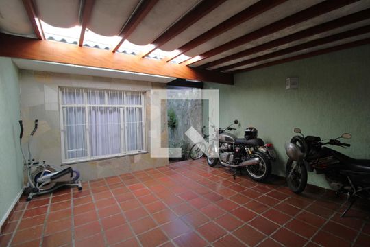 Garagem de casa à venda com 3 quartos, 120m² em Vila Constancia, São Paulo