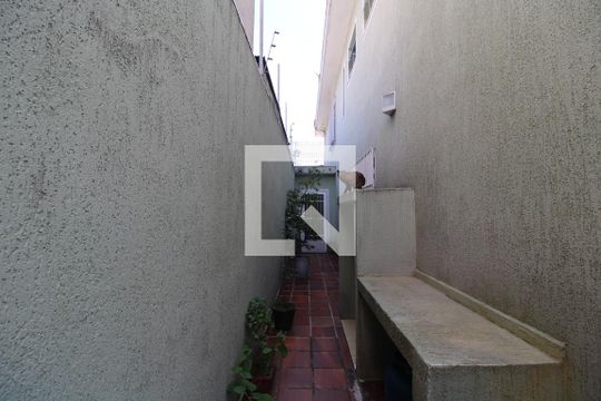 Quintal lateral de casa à venda com 3 quartos, 120m² em Vila Constancia, São Paulo