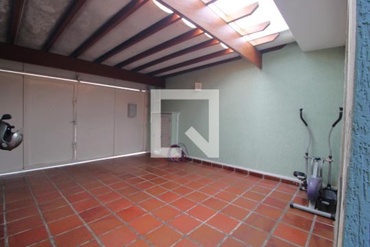 Garagem de casa à venda com 3 quartos, 120m² em Vila Constancia, São Paulo