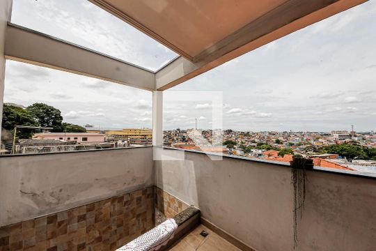 Varanda Quarto 2 de casa à venda com 2 quartos, 190m² em Vila Ivg, São Paulo