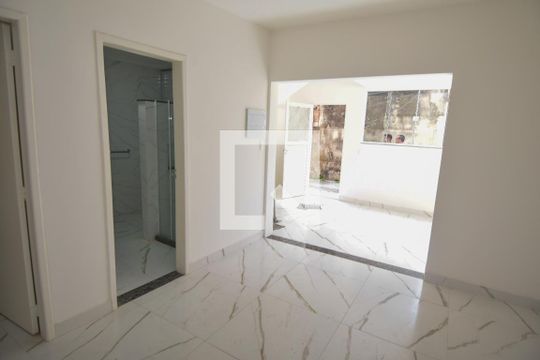 Sala de casa para alugar com 1 quarto, 60m² em Parque Centenario, Duque de Caxias