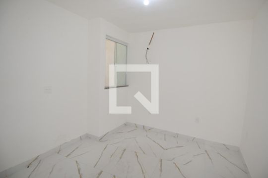 Quarto de casa para alugar com 1 quarto, 60m² em Parque Centenario, Duque de Caxias