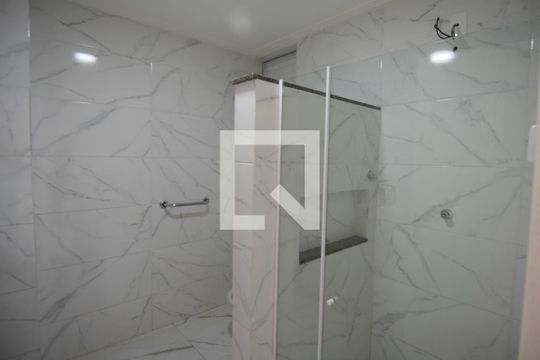 Banheiro de casa para alugar com 1 quarto, 60m² em Parque Centenario, Duque de Caxias