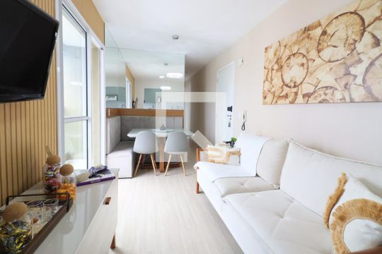 Sala de apartamento à venda com 2 quartos, 50m² em São Pedro, Osasco