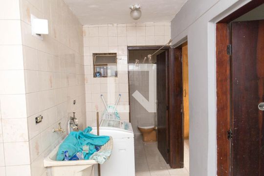 Área de Serviço de casa à venda com 3 quartos, 210m² em Taboão, Diadema