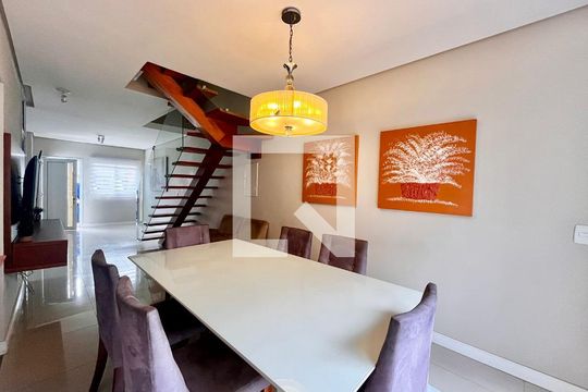 Sala de casa de condomínio à venda com 3 quartos, 115m² em Fazenda São Quirino, Campinas