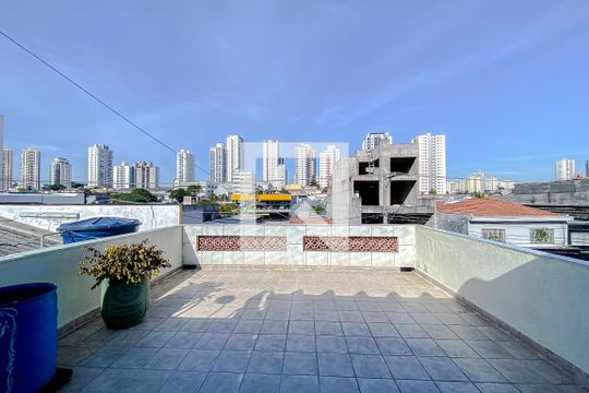 Varanda de casa à venda com 4 quartos, 150m² em Vila Regente Feijó, São Paulo