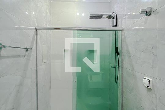 Banheiro da Suíte de casa à venda com 4 quartos, 150m² em Vila Regente Feijó, São Paulo