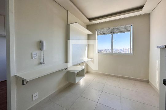 Sala de apartamento para alugar com 1 quarto, 27m² em Barra Funda, São Paulo