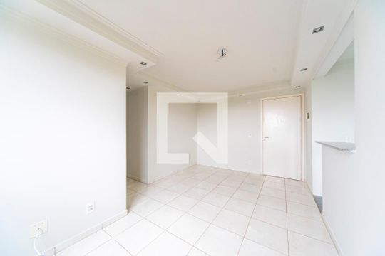 Sala de apartamento para alugar com 2 quartos, 50m² em Parque São Vicente, Mauá
