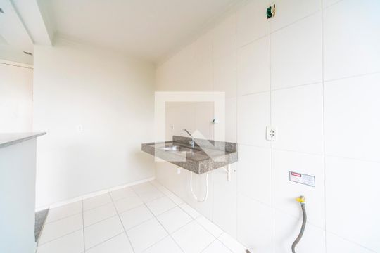 Cozinha de apartamento para alugar com 2 quartos, 50m² em Parque São Vicente, Mauá