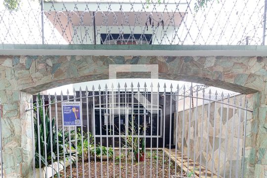 Fachada de casa à venda com 3 quartos, 267m² em Jardim Prudência, São Paulo