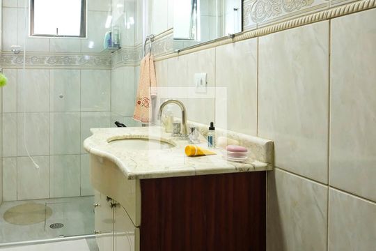 Banheiro da Suíte 1 de apartamento à venda com 3 quartos, 98m² em Vila Caminho do Mar, São Bernardo do Campo