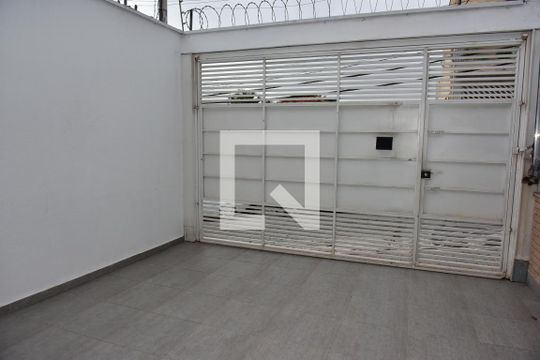 Garagem de casa à venda com 3 quartos, 80m² em Jardim Santa Cruz (sacoma), São Paulo