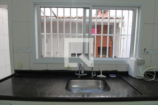 Pia da cozinha de casa à venda com 3 quartos, 117m² em Vila Arriete, São Paulo