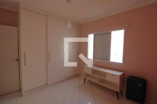 Quarto 1 de casa à venda com 3 quartos, 117m² em Vila Arriete, São Paulo