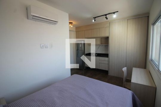 Quarto de kitnet/studio à venda com 1 quarto, 21m² em Belenzinho, São Paulo