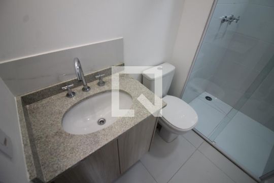 Banheiro de kitnet/studio à venda com 1 quarto, 21m² em Belenzinho, São Paulo