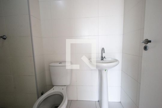 Banheiro de apartamento à venda com 1 quarto, 28m² em Cambuci, São Paulo