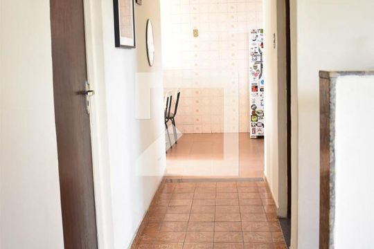 Corredor de casa para alugar com 2 quartos, 80m² em Campo Grande, Rio de Janeiro