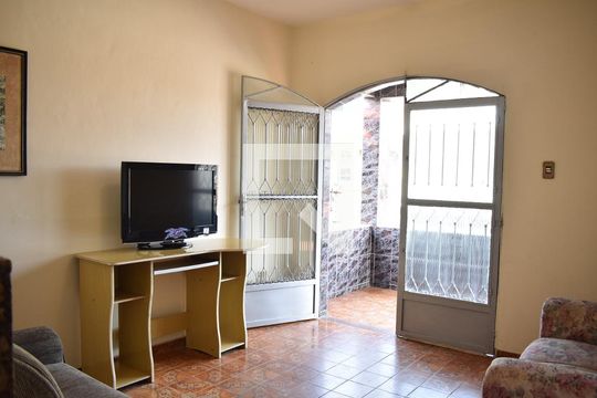 Casa para alugar com 2 quartos, 80m² em Campo Grande, Rio de Janeiro