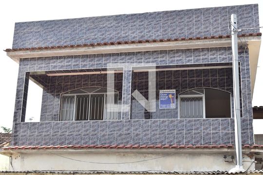 Fachada de casa para alugar com 2 quartos, 80m² em Campo Grande, Rio de Janeiro