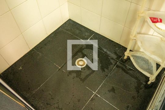 Banheiro da Suíte 3 de apartamento para alugar com 5 quartos, 241m² em Santa Cecilia, São Paulo