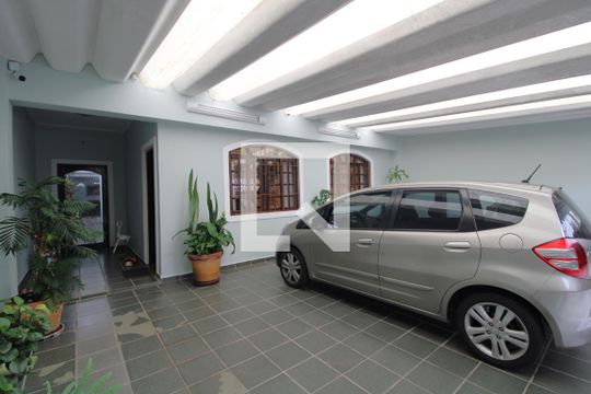 Garagem de casa à venda com 3 quartos, 300m² em Vila Constancia, São Paulo