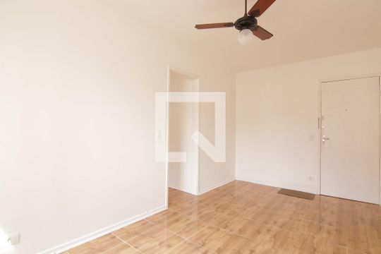 Sala de apartamento para alugar com 1 quarto, 47m² em Vila Domitila, São Paulo