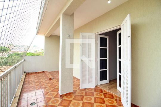 Varanda do Quarto 3 de casa à venda com 3 quartos, 255m² em Parque das Nações, Santo André