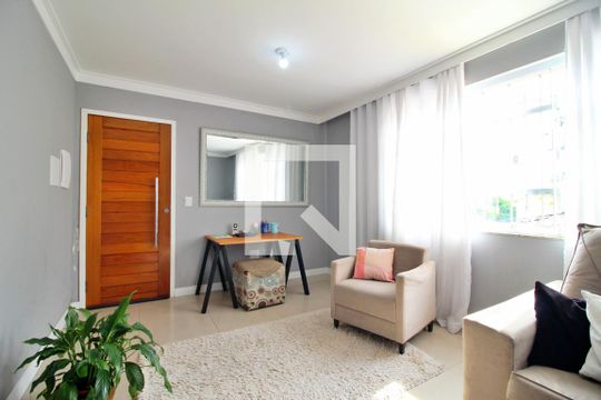 Sala de casa à venda com 3 quartos, 255m² em Parque das Nações, Santo André