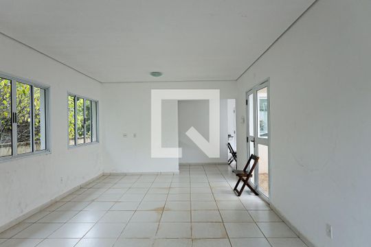 Área comum - salão de festas de casa de condomínio para alugar com 3 quartos, 86m² em Chácara Ondas Verdes, Cotia