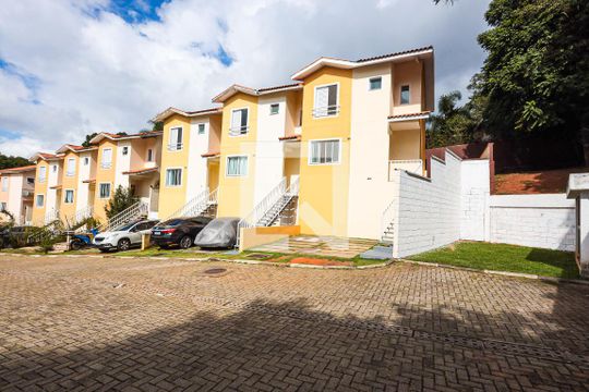 Fachada da casa de casa de condomínio para alugar com 3 quartos, 86m² em Chácara Ondas Verdes, Cotia