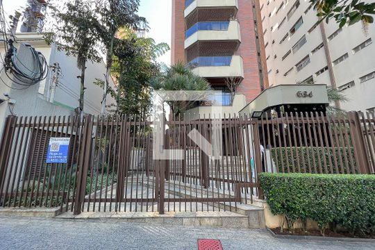 Fachada de apartamento à venda com 3 quartos, 180m² em Perdizes, São Paulo