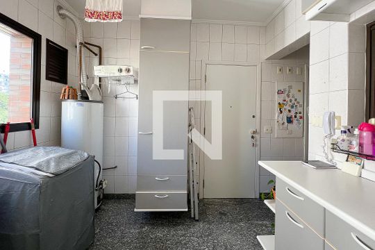 Área de Serviço de apartamento à venda com 3 quartos, 180m² em Perdizes, São Paulo