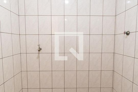 Banheiro de serviço de apartamento à venda com 2 quartos, 65m² em Jardim Oriental, São Paulo