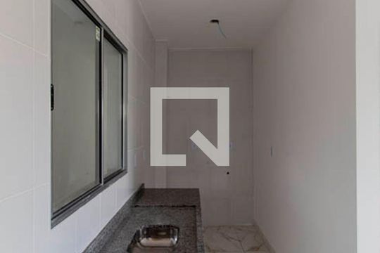 Sala e Cozinha Integrada  de apartamento para alugar com 1 quarto, 32m² em Vila Ré, São Paulo